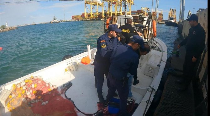 Sahil Güvenlikten Denizde Göçmen Tatbikatı