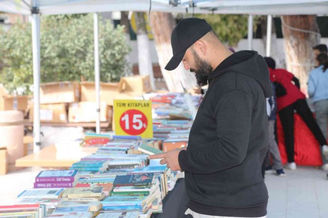 İ̇vrindi’de 2. Kitap Günleri Başladı