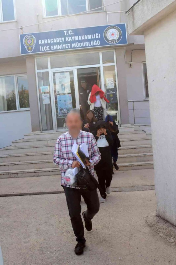 Karacabey’de 4 Hırsızlık Şüphelisi Kadın Tutuklandı
