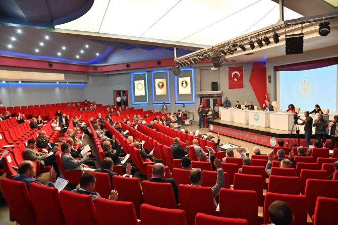 Manisalı Kadın Üreticilere Üzüm Sıkma Makinesi Desteği