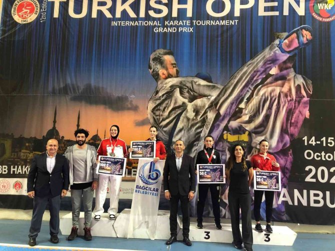 Manisa Bbsk Karatecilerinden 10 Madalya