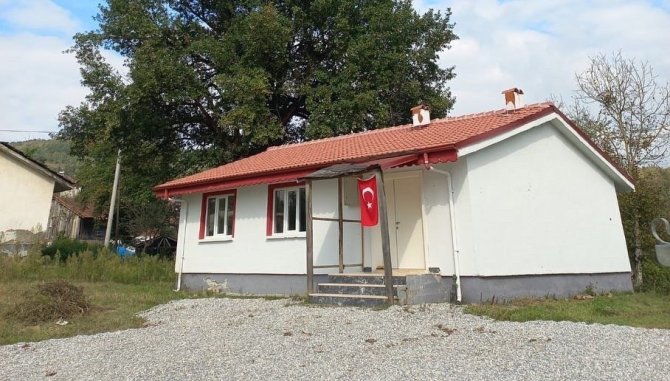 Köylüler El Birliği İle Ana Sınıfını Hizmete Açtı