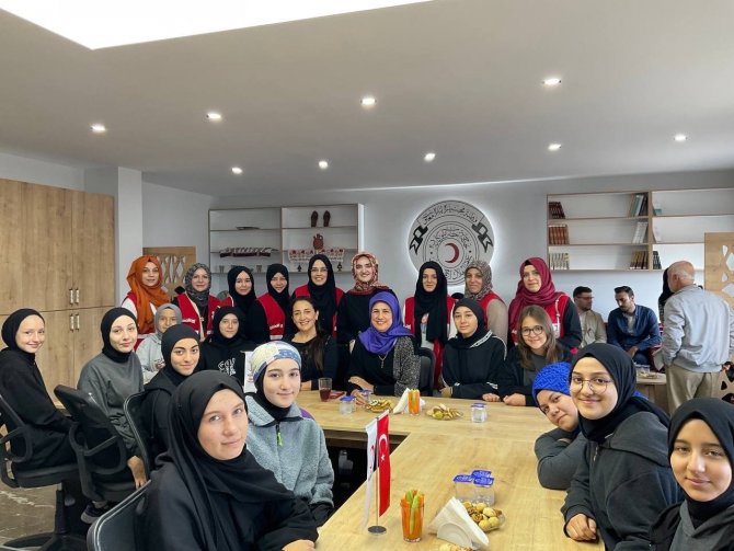 Bu Sınıfta Kız Öğrenciler Hayata Hazırlanıyor