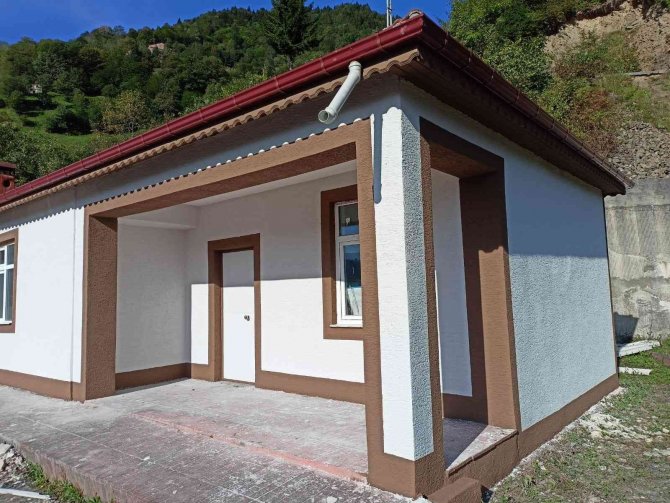 Harabeye Dönen Köy Okulu Köy Konağına Dönüştürüldü