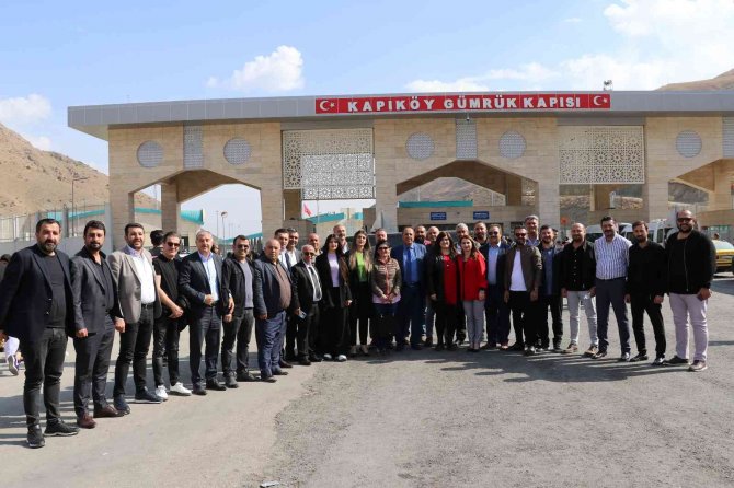 Van Tso Başkan Adayı Kandaşoğlu’ndan Kapıköy’e Çıkarma