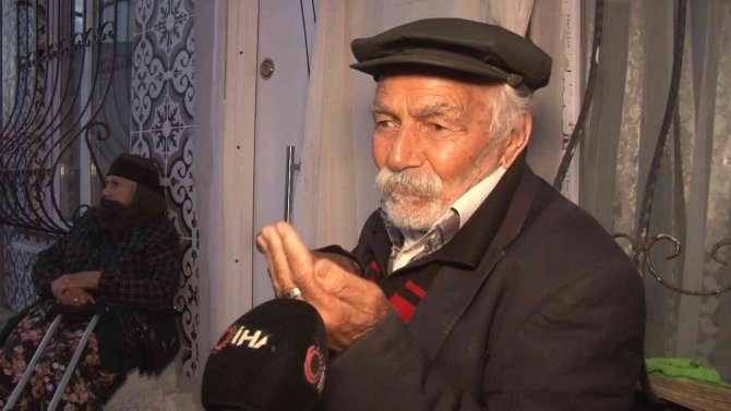 Arnavutköy’de Ev Sahibinin Oturdukları Daireyi Satmasıyla 84 Yaşındaki Çift Dışarıda Kaldı