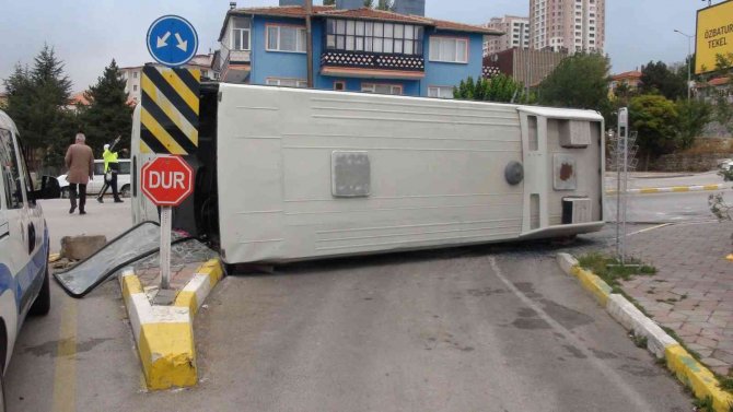 Yozgat’ta İşçileri Taşıyan Otobüs Devrildi: 6 Yaralı