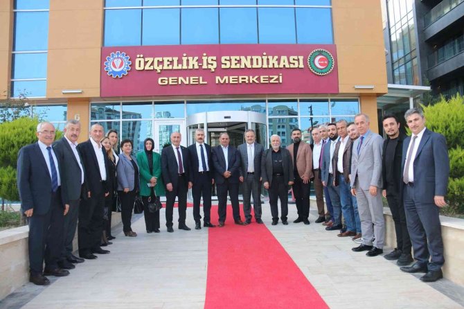 Ak Parti Teşkilatı, Başkan Değirmenci İle Bir Araya Geldi