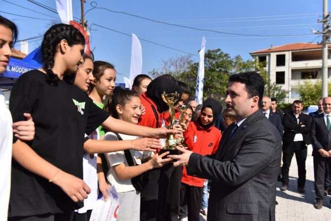 Altıeylül’de Çocuklar Sporla Büyüyor