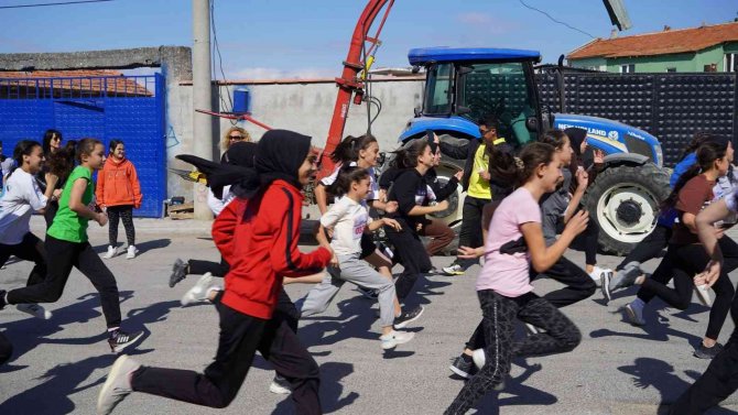 Altıeylül’de Çocuklar Sporla Büyüyor