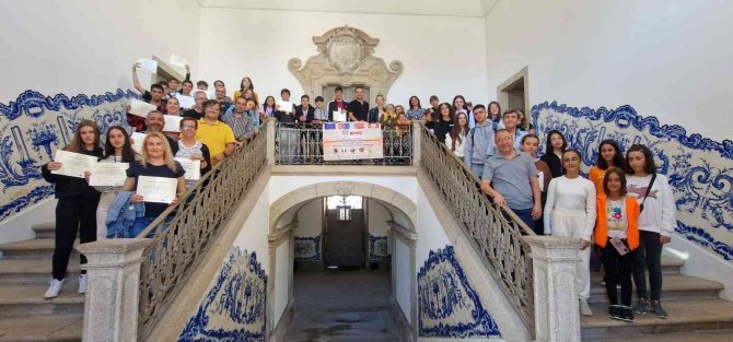 Altınkent Ortaokulu Portekiz’den Döndü