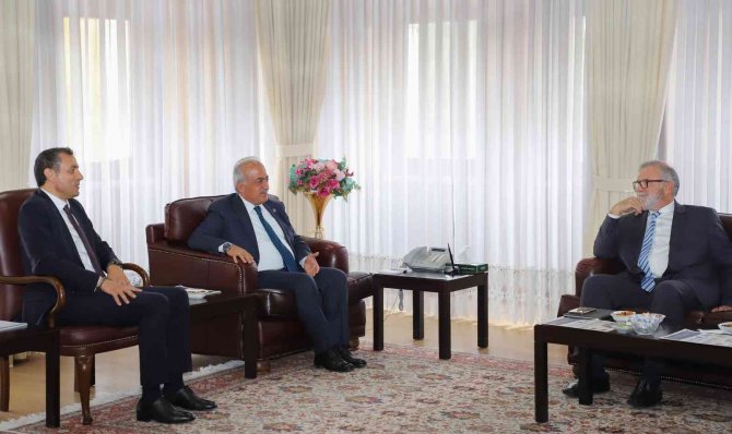 Atatürk Üniversitesi İş Birliği İle İstihdama Katkı