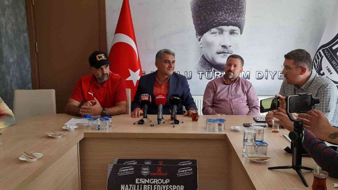 Başkan Ünal, 3 Oyuncunun Kadro Dışı Bırakıldığını Açıkladı