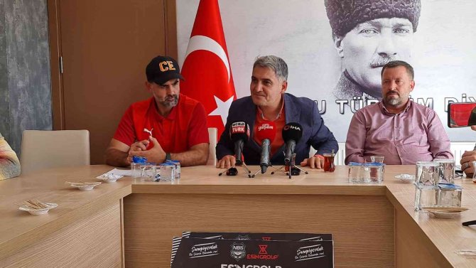 Başkan Ünal, 3 Oyuncunun Kadro Dışı Bırakıldığını Açıkladı