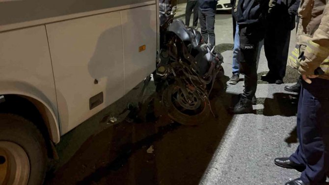 Bayrampaşa’da Feci Kaza: 2 Yaralı