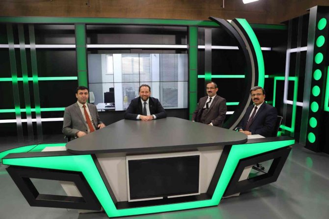 Milli Eğitim Müdürü Gür, Mesleki Eğitim Okulları Hakkında Bilgi Aldı