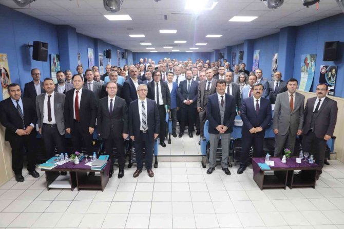 Milli Eğitim Müdürü Gür, Mesleki Eğitim Okulları Hakkında Bilgi Aldı