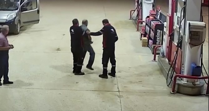 Benzinlikte Hayat Kurtaran Hamle Kamerada