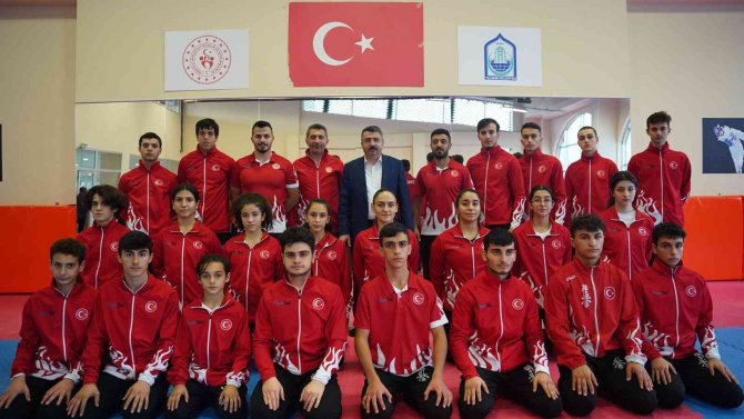 Yıldırım Belediyesi’ne Yılın En İyi Spor Kulübü Ödülü