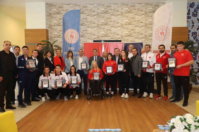Yıldırım Belediyesi’ne Yılın En İyi Spor Kulübü Ödülü