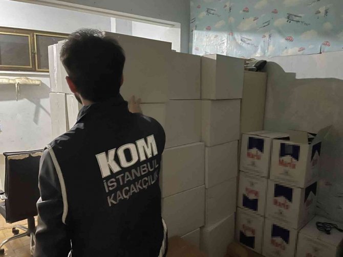 İ̇stanbul’da Tütün Kaçakçılarına Operasyon: 4 Gözaltı