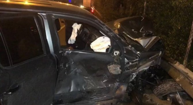Ümraniye Tem’de Kamyonet Ticari Otomobile Çarptı: 1 Ölü, 2 Yaralı