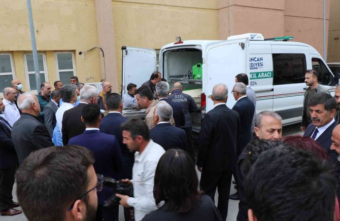 Kazada Ölen Üniversite Öğrencisinin Cenazesi İ̇stanbul’a Gönderildi