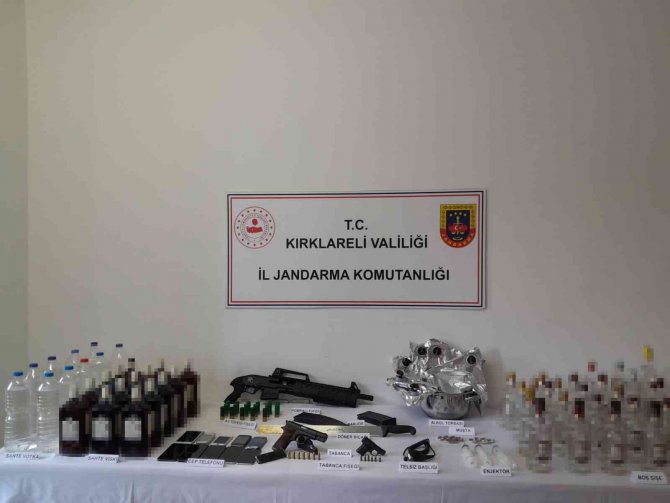 Kırklareli’nde Yarım Ton Kaçak İçki Ele Geçirildi: 6 Gözaltı