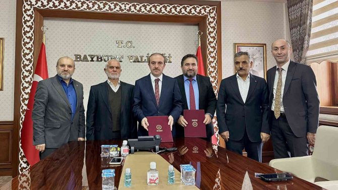 5 Katlı Binayı Kur’an Kursuna Bağışladılar