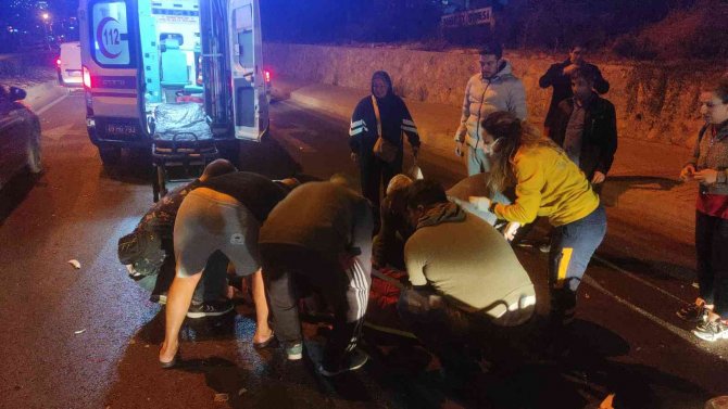 Kamyonete Çarpan Motosikletin Sürücüsü Ağır Şekilde Yaralandı