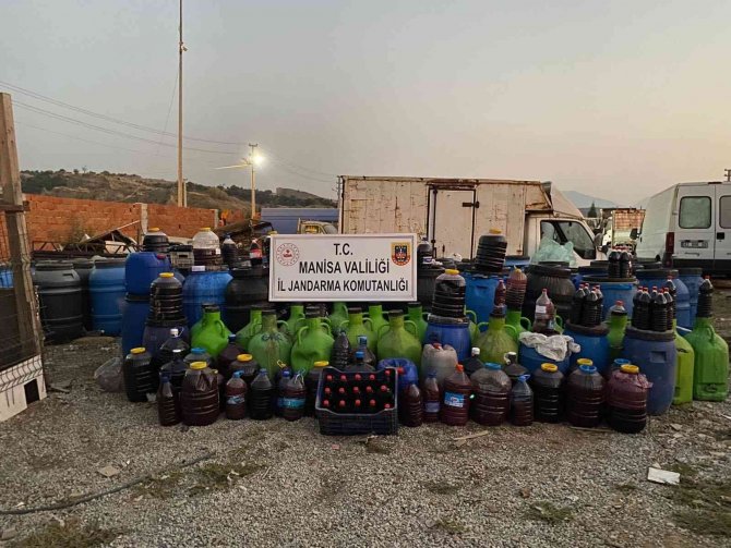 Manisa’da 16,5 Ton Kaçak Şarap Ele Geçirildi