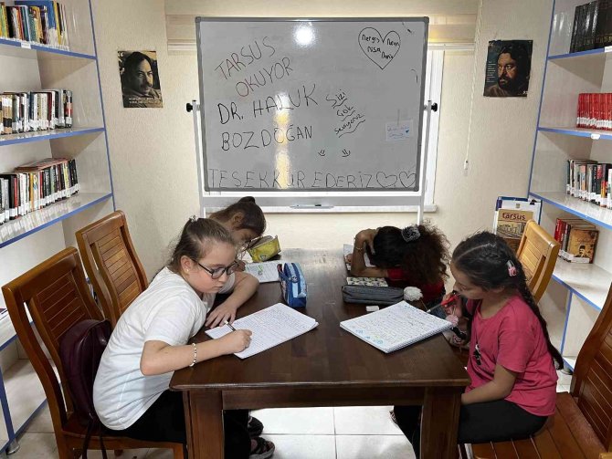 Tarsus’ta Okuma Salonları Ve Kütüphaneler İlgi Görüyor