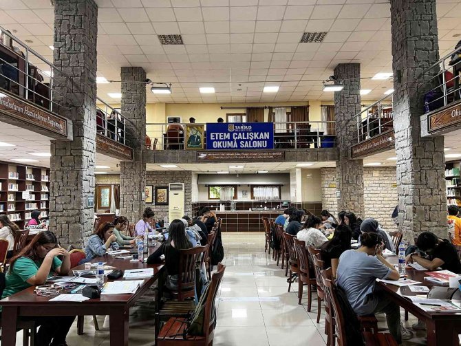 Tarsus’ta Okuma Salonları Ve Kütüphaneler İlgi Görüyor
