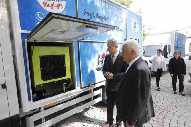 Büyükşehir Mobil İkram Araç Sayısını 4’e Çıkardı