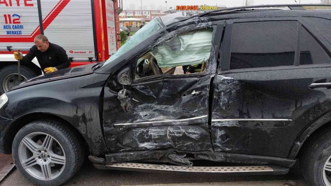 Samsun’da Lpg Yüklü Tanker Otomobil İle Çarpıştı: 1 Yaralı