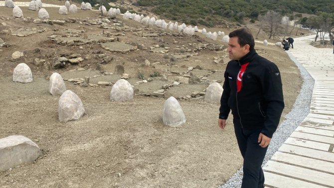 Tarihi Yarımada’da Çanakkale Savaşları’ndan Kalma Projektör Tepe Şehitliği Bulundu