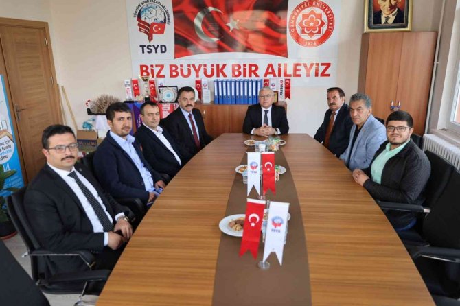 Sivas Valisi Yılmaz Şimşek Tsyd Sivas Şubesi’ni Ziyaret Etti