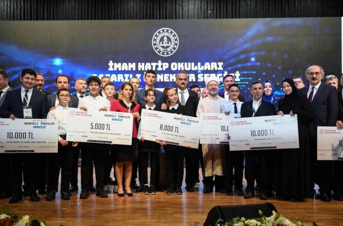 Sivas Zeki Hayran Ortaokulu’ndan Büyük Başarı