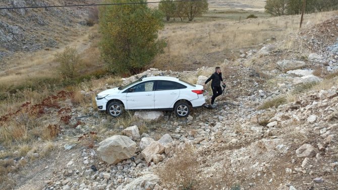 Düğüne Giderken Şarampole Uçtular
