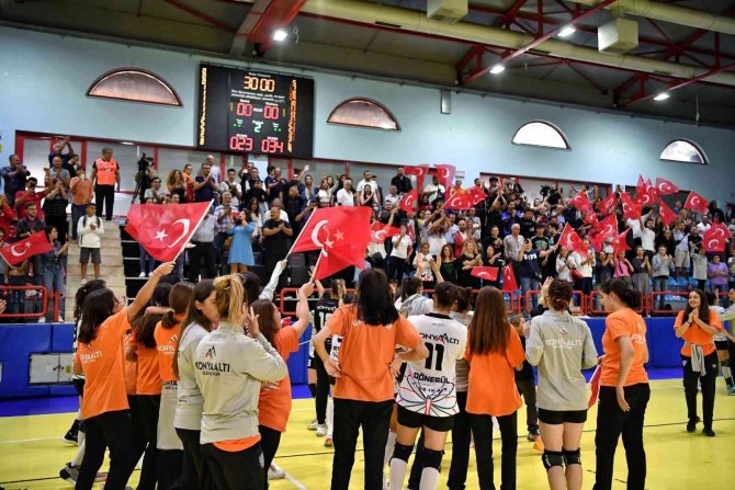 Konyaaltı’na Ukraynalı Rakip
