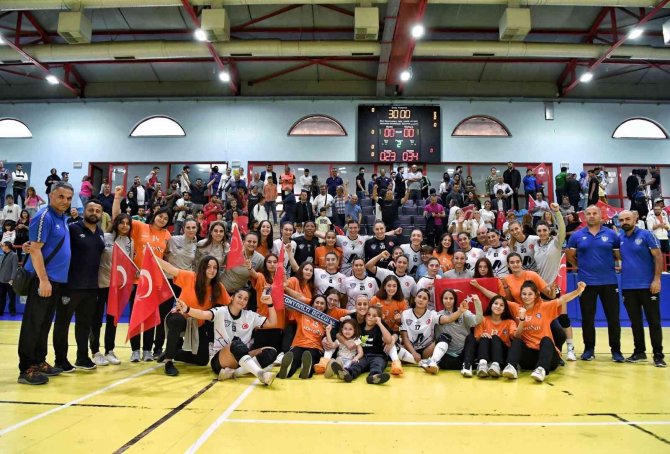 Konyaaltı’na Ukraynalı Rakip