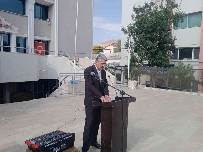 Özalp’te 19 Ekim Muhtarlar Günü Kutlandı