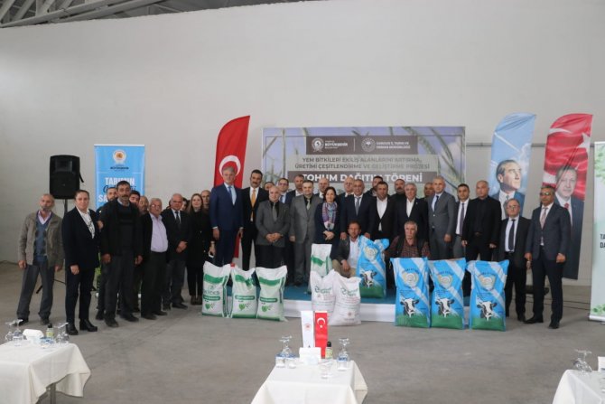3 Bin 187 Çiftçiye 133 Ton Tohum Desteği