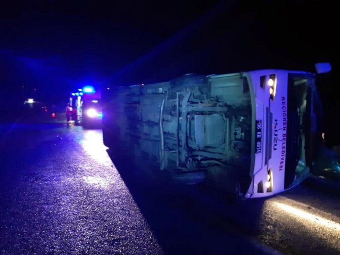 Yozgat’ta Cenazeye Gidenleri Taşıyan Yolcu Otobüsü Devrildi: 26 Yaralı