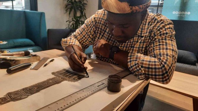 Yunus Emre Enstitüsü’nün Güney Afrika’daki İki Öğrencisi İ̇stanbul’da Sergi Açtı