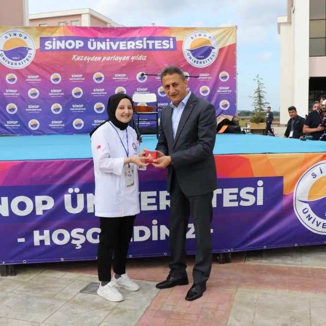 Zbeü Öğrencileri Sinop’tan Birincilikle Döndü