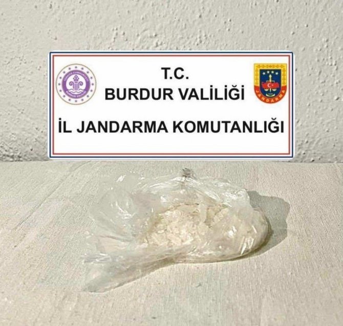 Uyuşturucuyu Satamadan Jandarmaya Yakalandı
