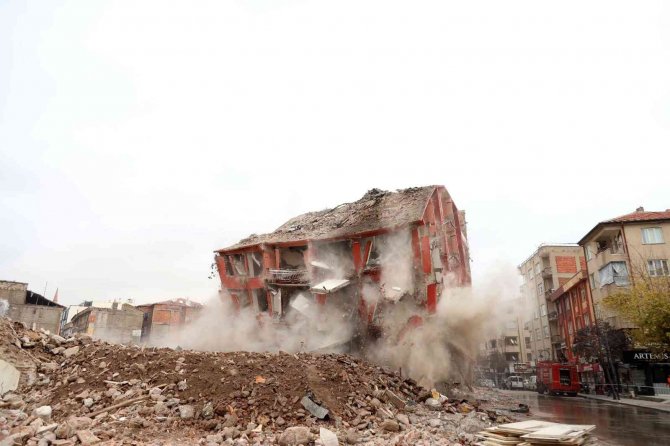 Kentsel Dönüşüm Alanına 2 Katlı Otopark Yapılacak