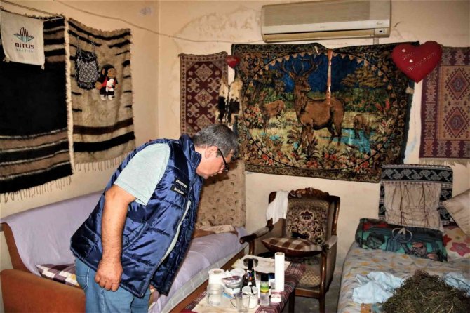 Yıllar Önce Kiraya Verdiği Eve İlk Kez Giren Adam Gözlerine İnanamadı