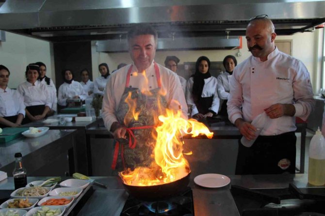 Batman’da Öğrenciler 2 Bin Yıllık Anadolu Lezzetlerini Öğreniyor